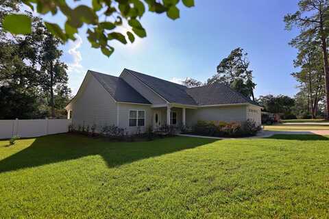 411 Glenwood Dr., Thomasville, GA 31792