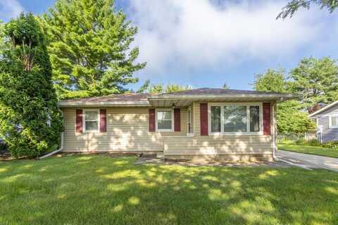 3715 Laurinda Drive, Cedar Falls, IA 50613