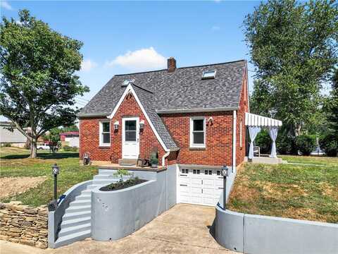 1320 Eckert Rd, Monaca, PA 15061