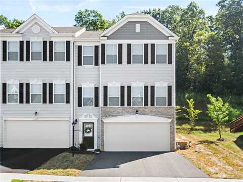 2600 Canterbury Dr, Fayette, PA 15126