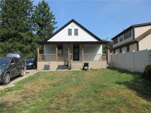 2733 20th Street Ext, Patterson Hill, PA 15010