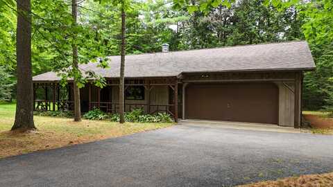 190 Bear Swamp Road, Peru, NY 12972