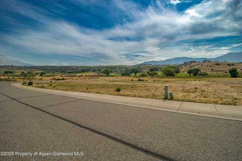 24 Hogan Circle, Parachute, CO 81635