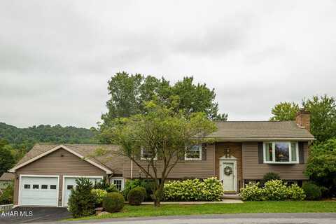 725 Orchard Drive, Duncansville, PA 16635