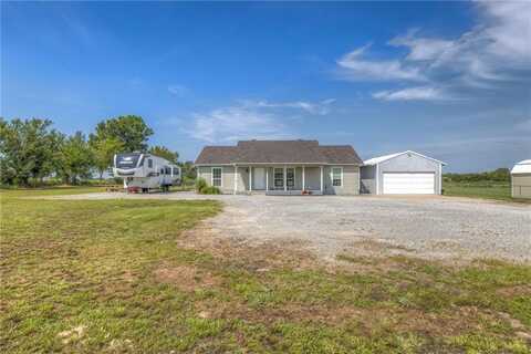 8302 Covenant COVE, Colcord, OK 74338