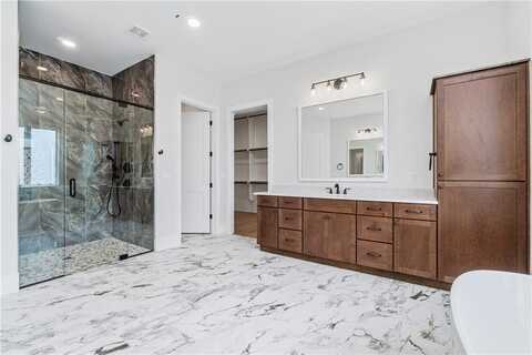 810 Greenhorn ST, Bentonville, AR 72712