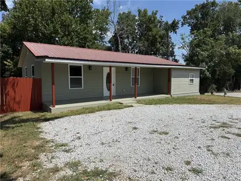 216 Coy ST, Harrison, AR 72601