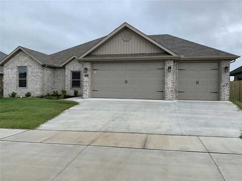 615 N Drewrys Bluff DR, Fayetteville, AR 72704