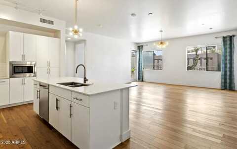 3131 N CENTRAL Avenue, Phoenix, AZ 85012