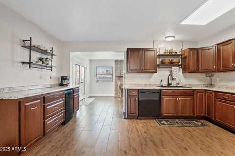 2129 E INVERNESS Avenue, Mesa, AZ 85204