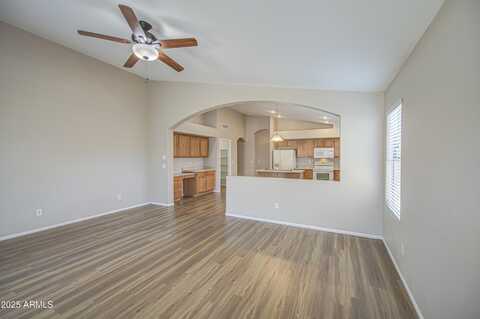 8213 S JENNA Lane, Laveen, AZ 85339