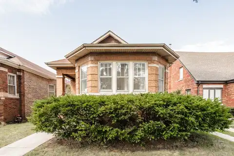 8040 S. Clyde Avenue, Chicago, IL 60617