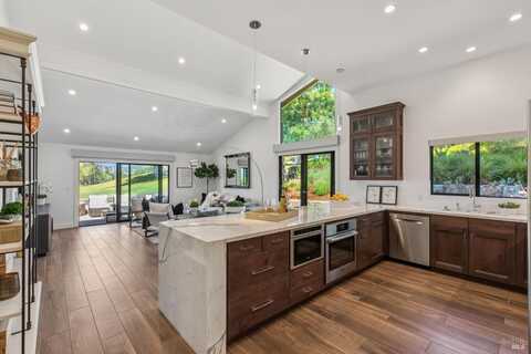 836 Acorn Way, Napa, CA 94558