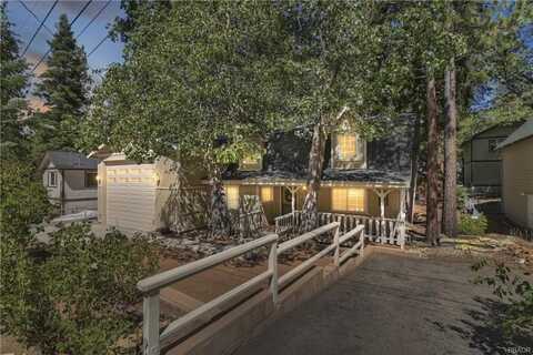 841 Eureka Drive, Big Bear Lake, CA 92315