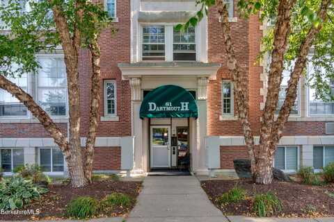81 Dartmouth St, Pittsfield, MA 01201