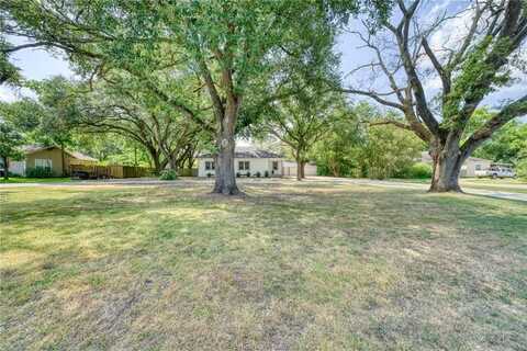 1414 East Main Street, Madisonville, TX 77864
