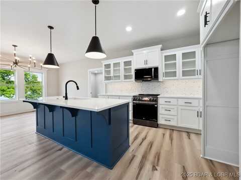 77 Lakeway Lane, Climax Springs, MO 65324