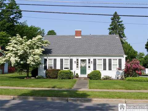 19 Hallock Street, Jamestown, NY 14701