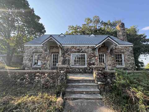 2 Triangle Lane, Southside, AR 72501