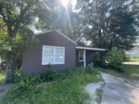 702 LAWYERS LANE, COLUMBUS, GA 31906