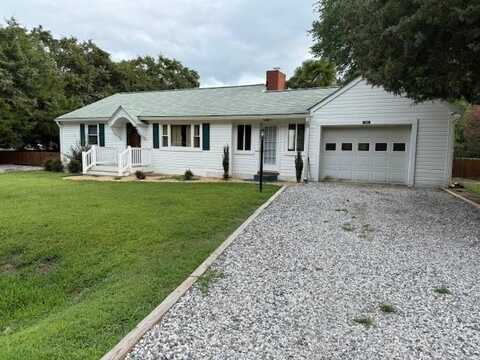 562 Timberneck Road, Deltaville, VA 23043