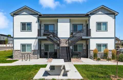 1621 RICHARD MARTIN DR, Cheyenne, WY 82007