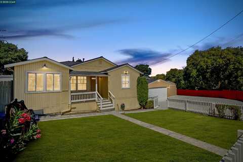 948 Jones Ave, Pinole, CA 94564