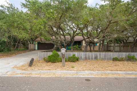 1508 N Live Oak Street, Rockport, TX 78382