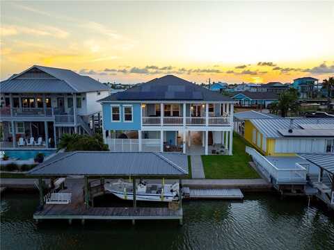 119 Ball Street, Rockport, TX 78382