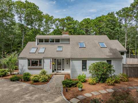 23 Topping Lift, Mashpee, MA 02649