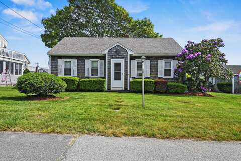 5 Massasoit Street, East Falmouth, MA 02536