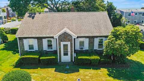 5 Massasoit Street, East Falmouth, MA 02536