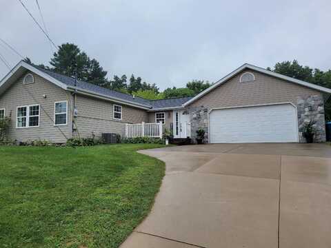 15204 Restwood, Linden, MI 48451