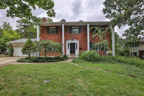 790 Carini Lane, Greenhills, OH 45218