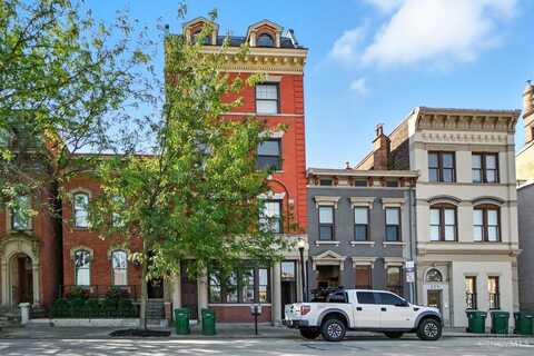 221 Ninth Street, Cincinnati, OH 45202