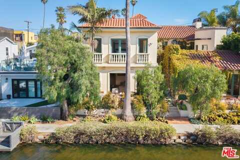 420 Carroll Canal, Venice, CA 90291
