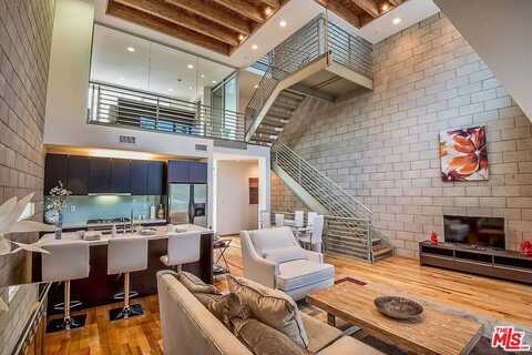 3450 Cahuenga Blvd, Los Angeles, CA 90068