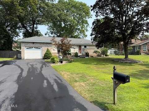 33 Sunset Boulevard, Colonie, NY 12205