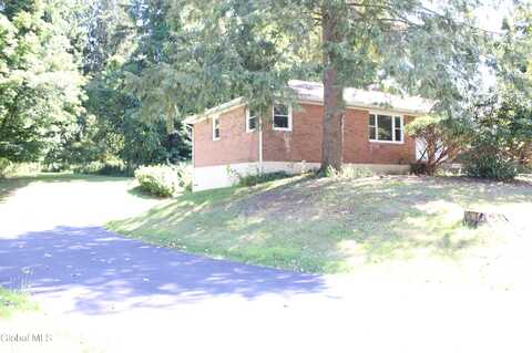 8 Zelenke Drive, Wynantskill, NY 12198