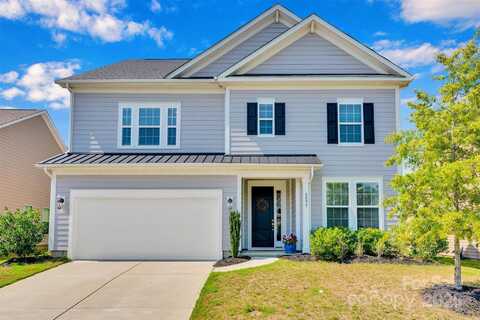 8095 Woodline Lane, Denver, NC 28037