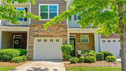 2752 Sawbridge Lane, Gastonia, NC 28056