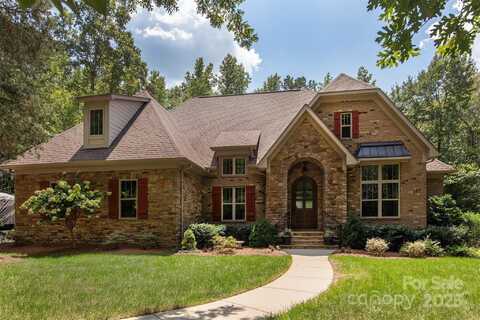 4114 Whispering Oaks Drive, Charlotte, NC 28213