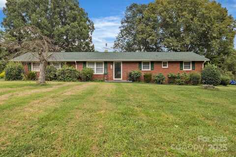 76 Eastview Court NW, Taylorsville, NC 28681