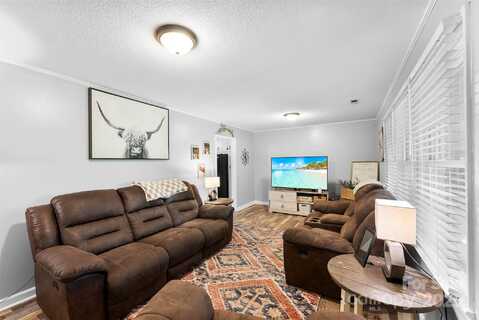 301 Oak Avenue, Shelby, NC 28152