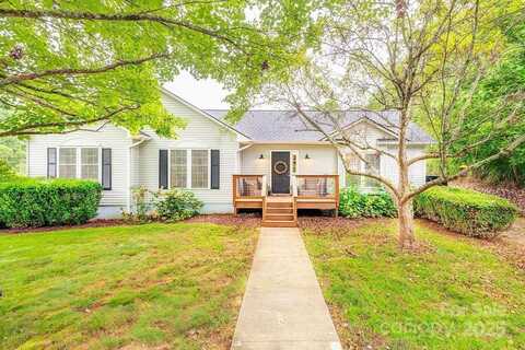 215 Green Meadow Lane, Mars Hill, NC 28754