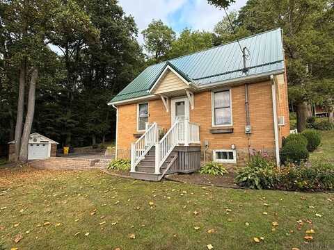 742 Soap Hollow Road, Hollsopple, PA 15935