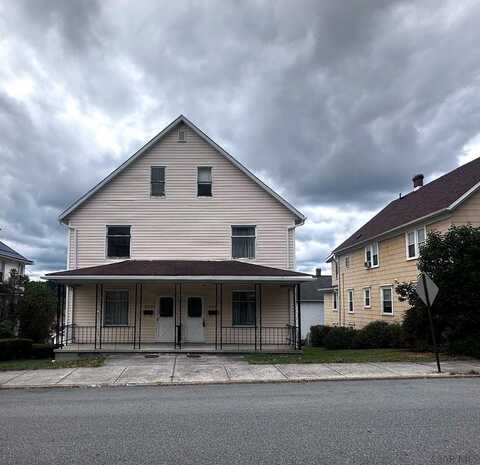 802 - 802 1/2 Somerset Avenue, Windber, PA 15963