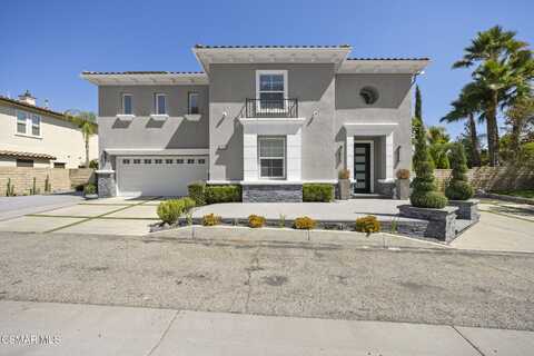 1915 Hazel Nut Court, Agoura Hills, CA 91301
