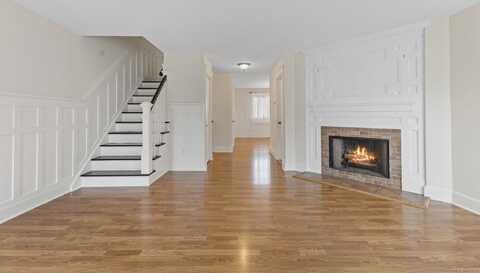 27 Crows Nest Lane, Danbury, CT 06810