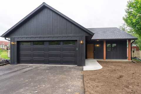 704 THORNAPPLE STREET, Marathon, WI 54448